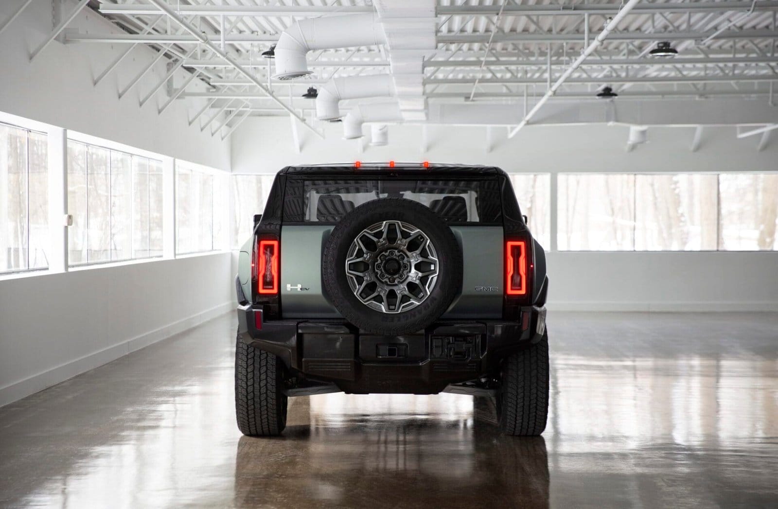 2024 GMC HUMMER EV SUV 020 scaled