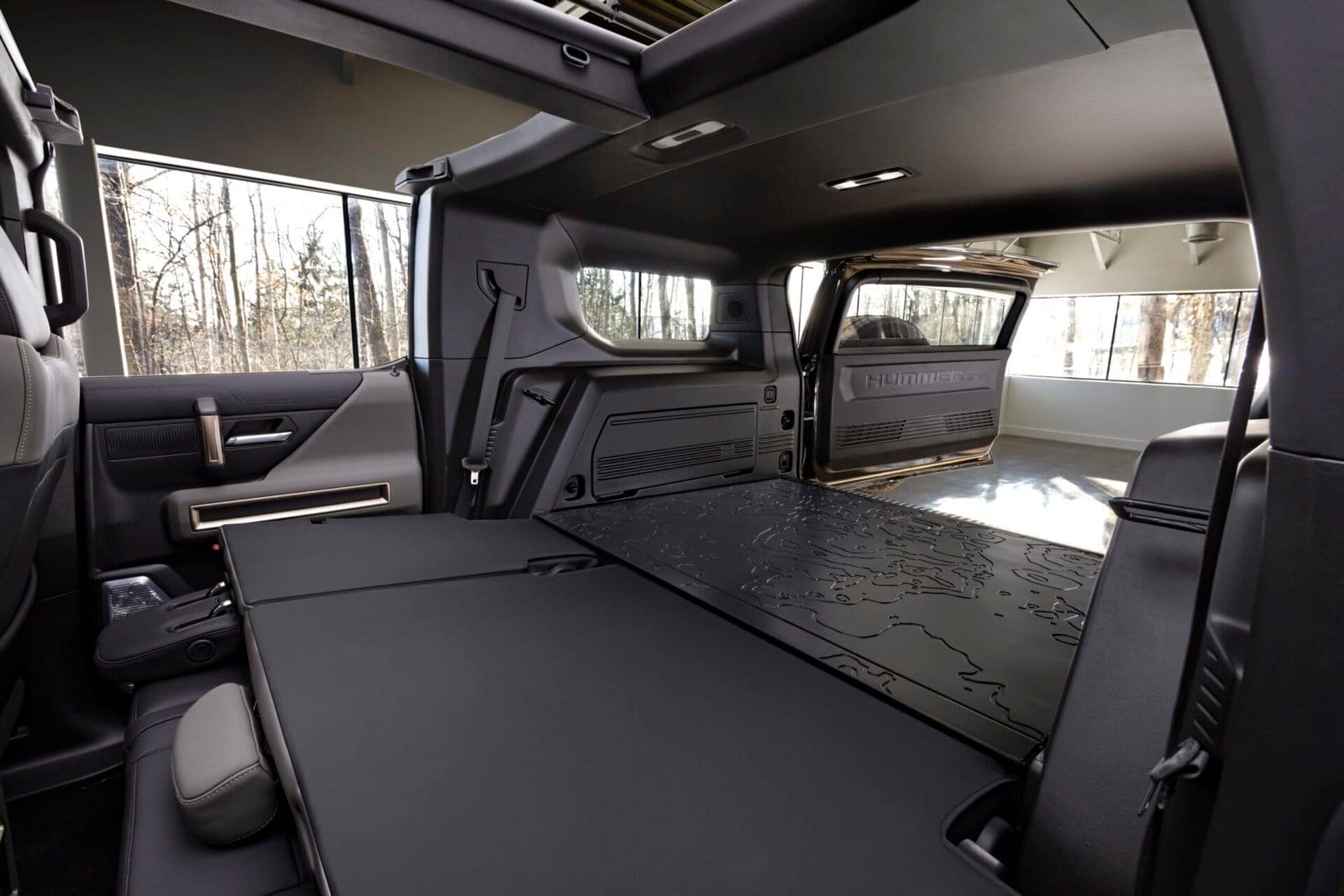 2024 GMC HUMMER EV SUV 044 scaled