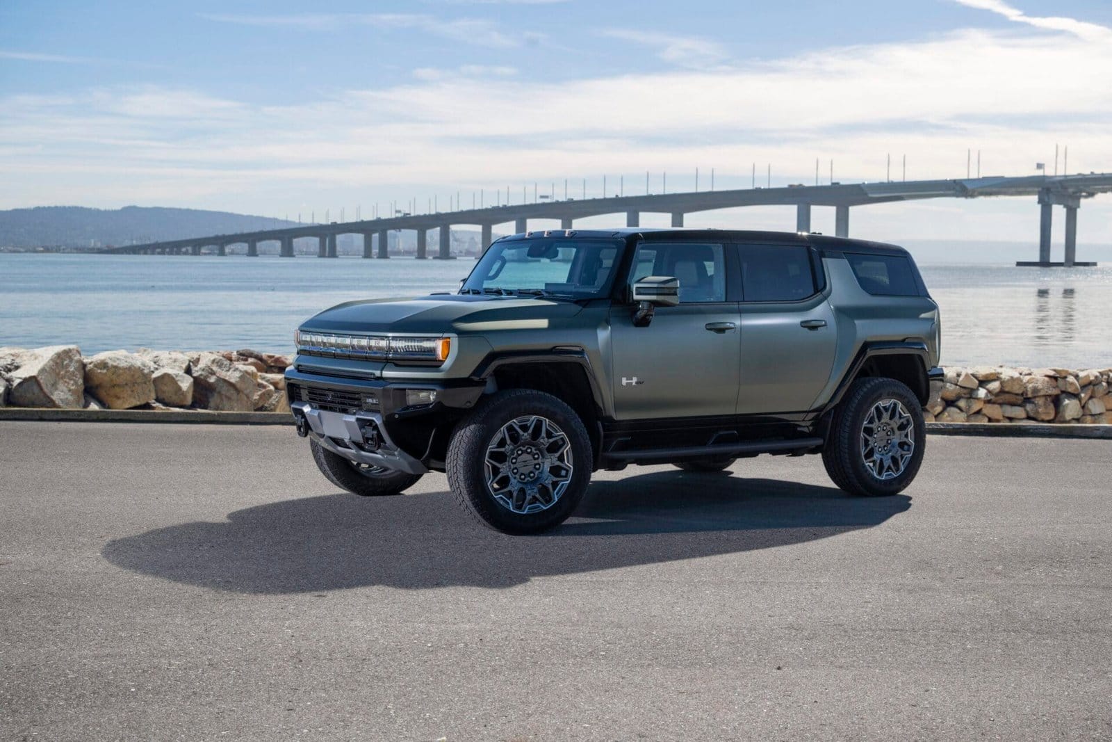 2024 gmc hummer ev suv 302 scaled