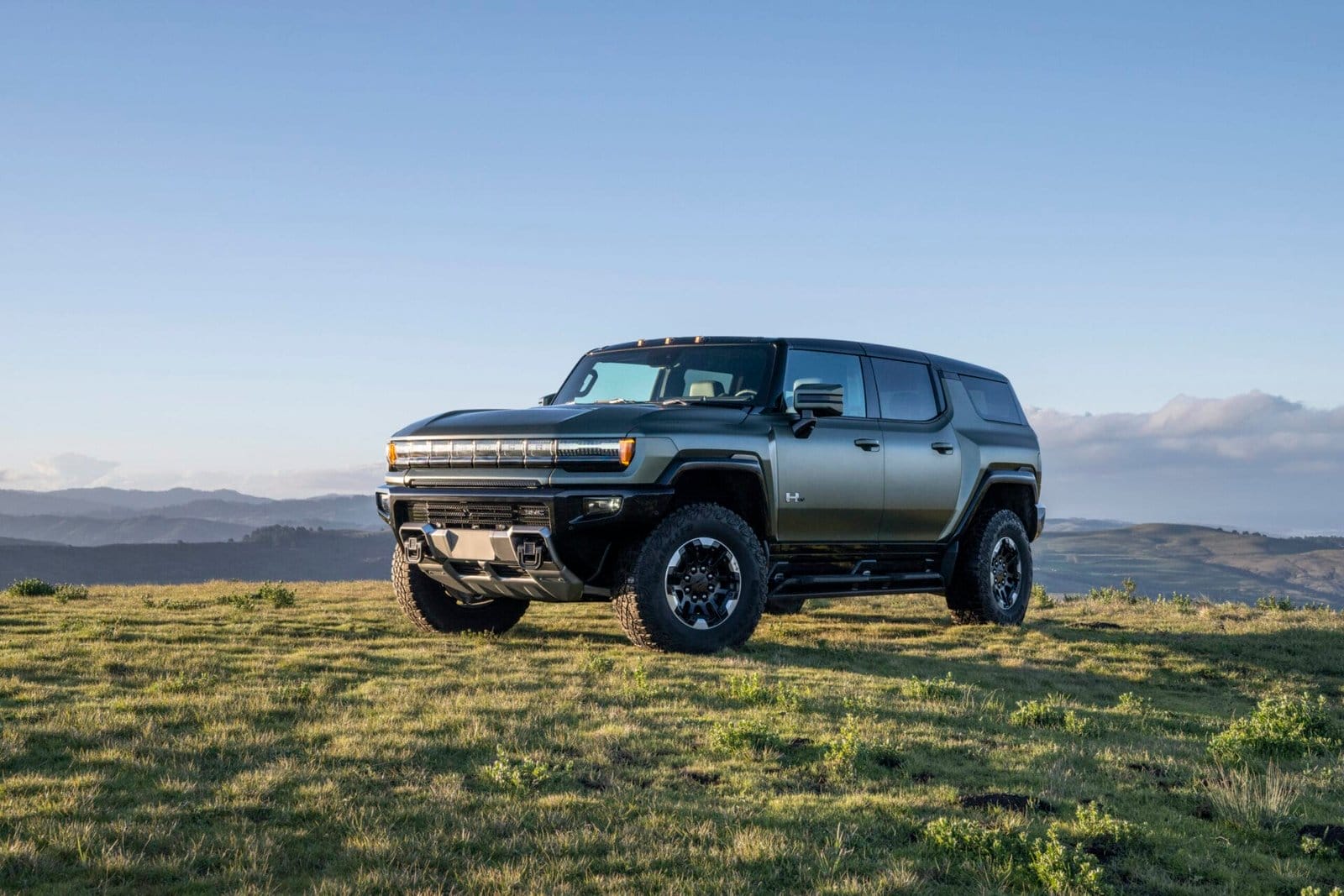 2024 gmc hummer ev suv 308 scaled