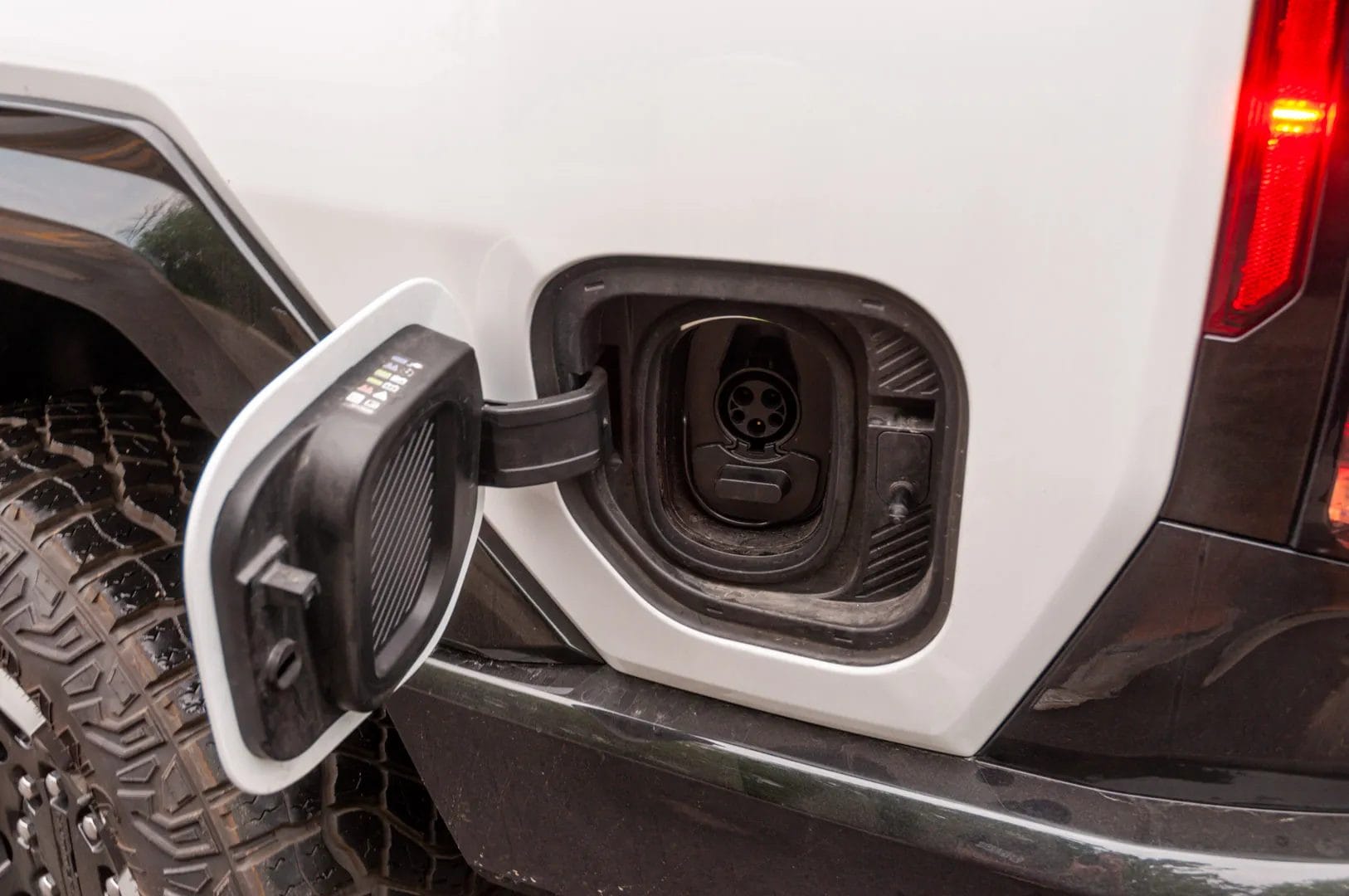 gmc hummer ev 100890102 h