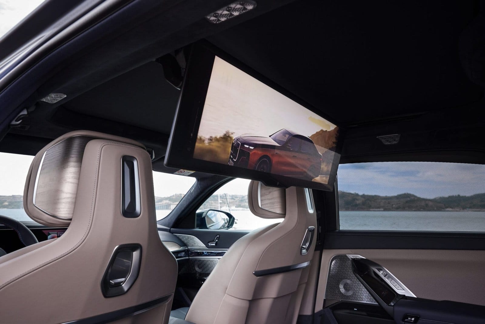 P90523453 highRes the bmw i7 m70 xdriv scaled