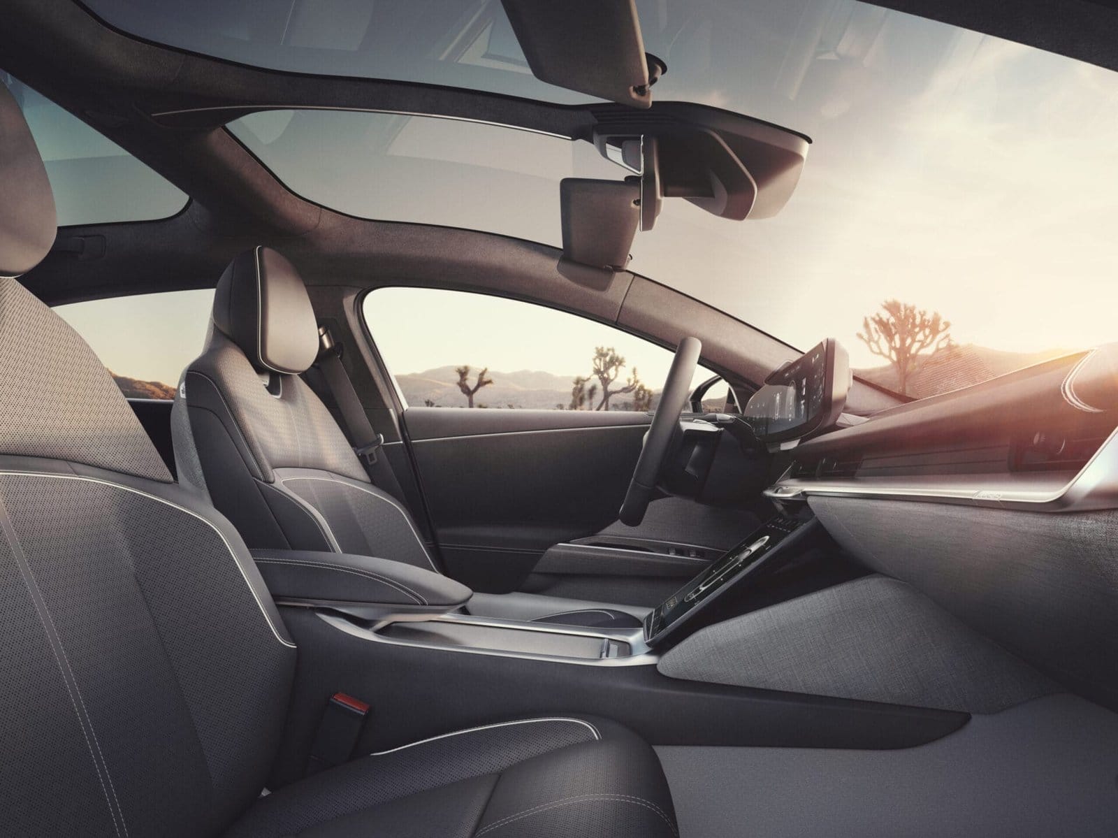 lucid air interior 01 scaled