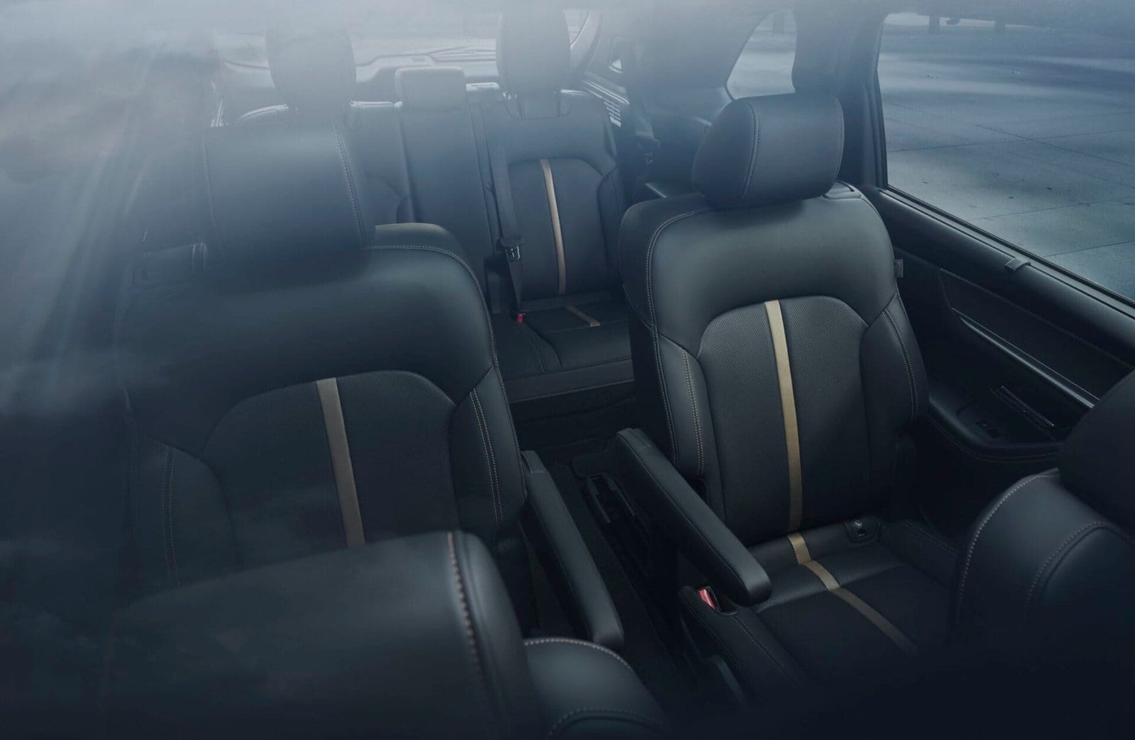 015 CX90 PHEV View of 3rows scaled