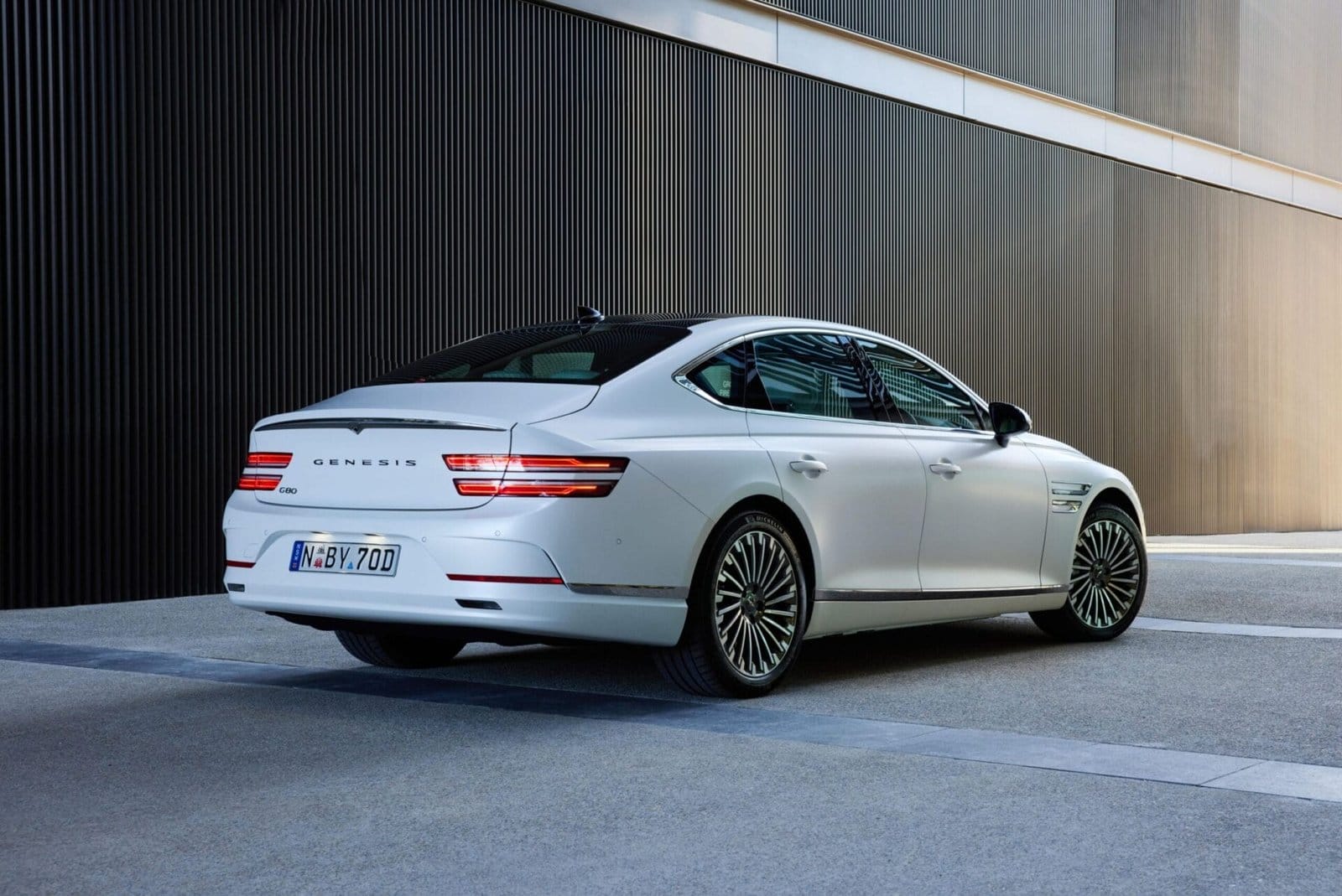 2023 Genesis Electrified G80 08 scaled