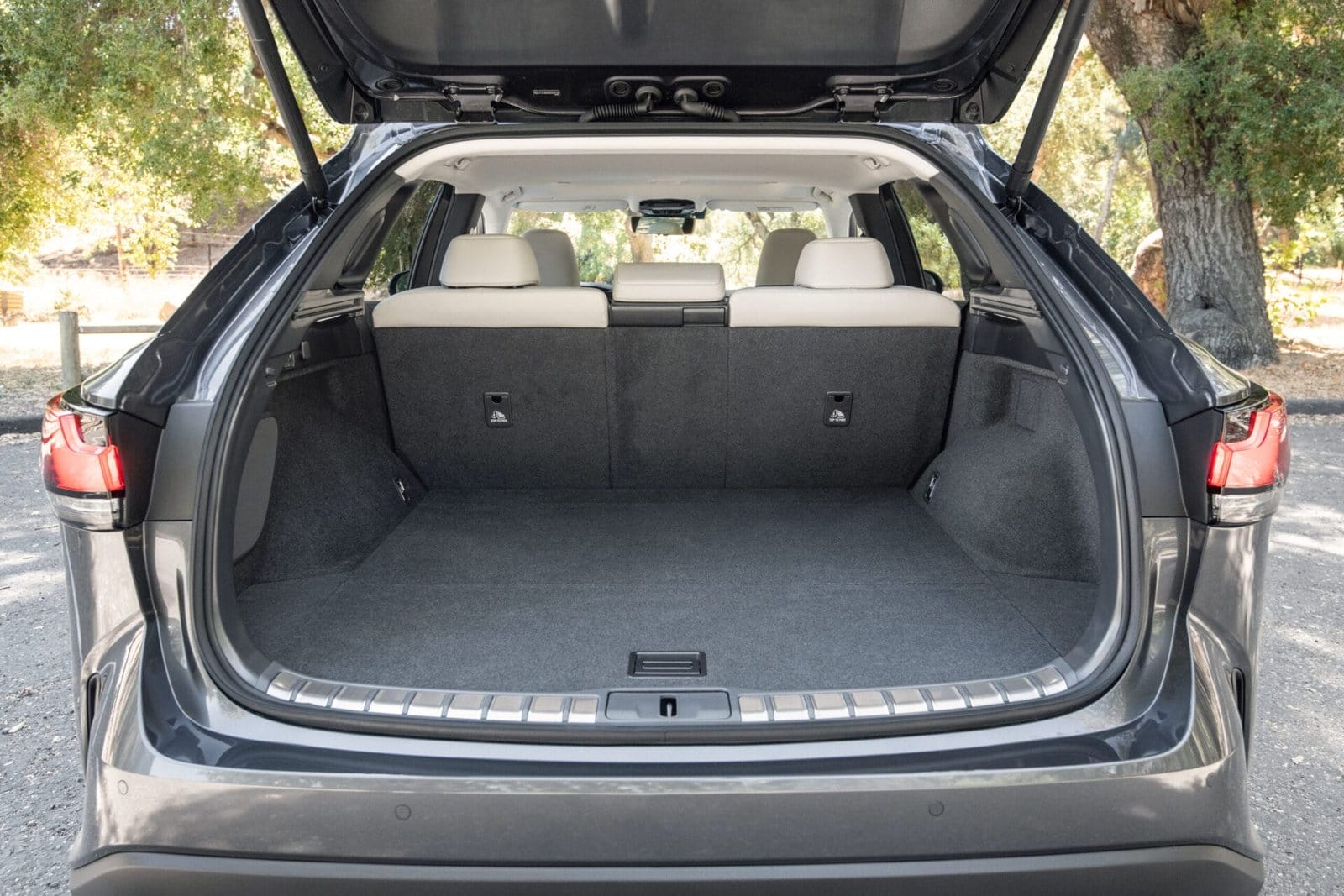 2023 rx 450h luxury phev cloudburst gray5 scaled