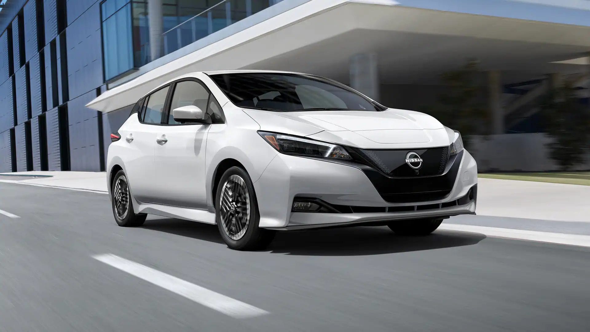 2024 nissan leaf front fascia