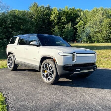 220705112819 embargoed 01 rivian r1s suv review
