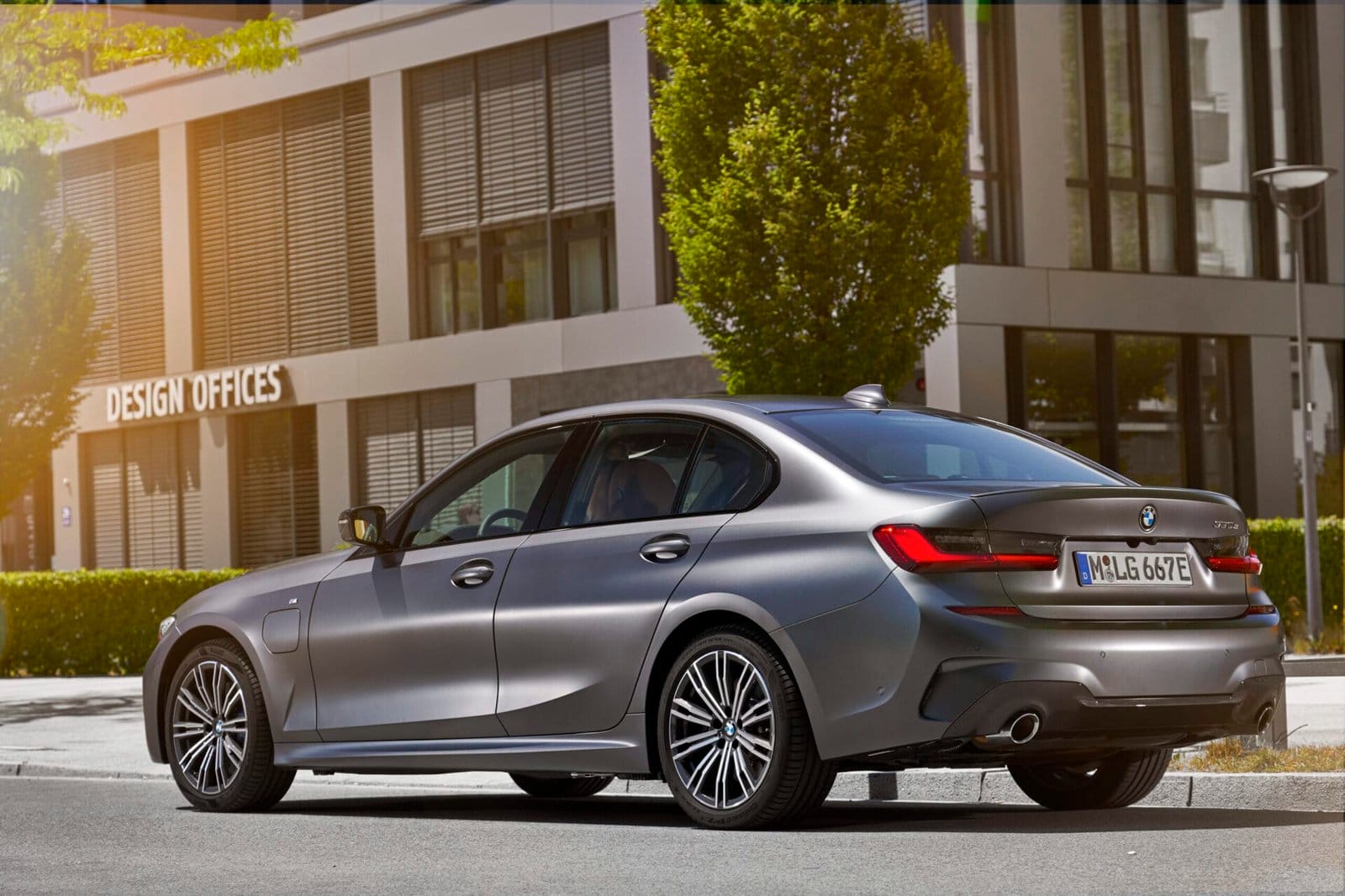 P90359864 highRes the all new bmw 330e scaled
