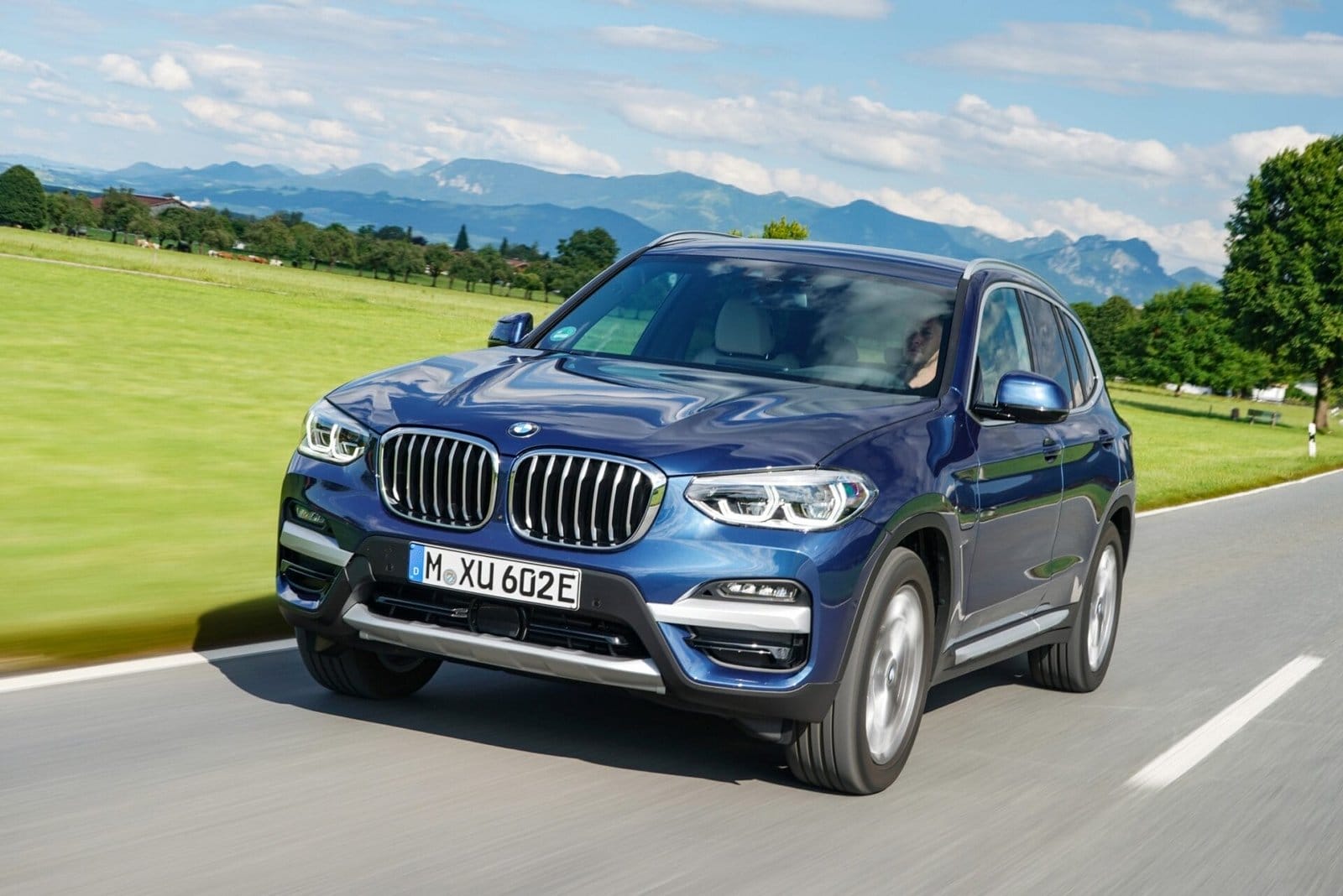 P90395769 lowRes the bmw x3 xdrive30e