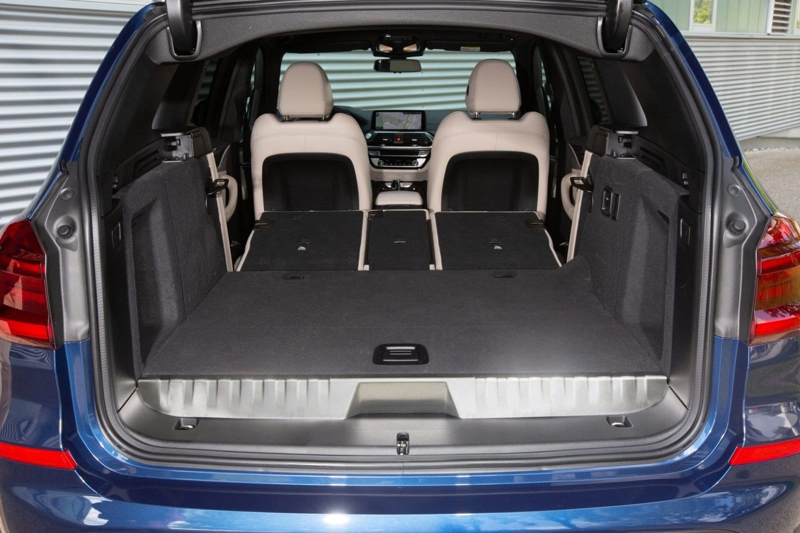 P90395783 lowRes the bmw x3 xdrive30e