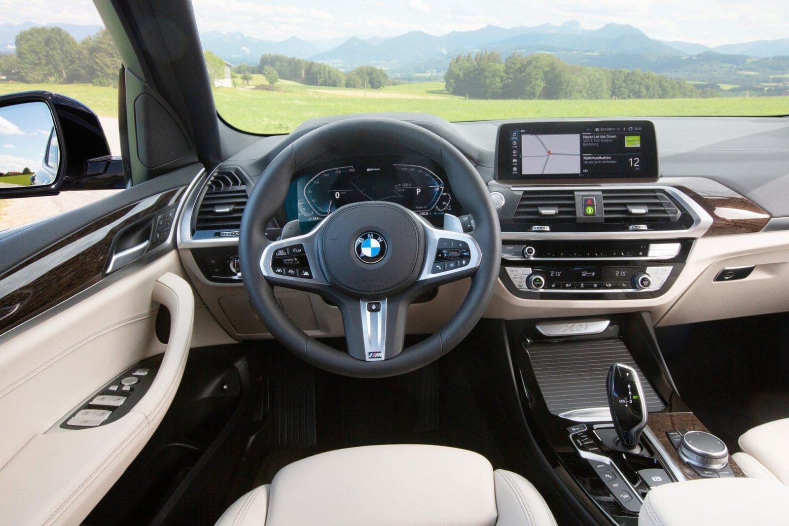 P90395784 lowRes the bmw x3 xdrive30e