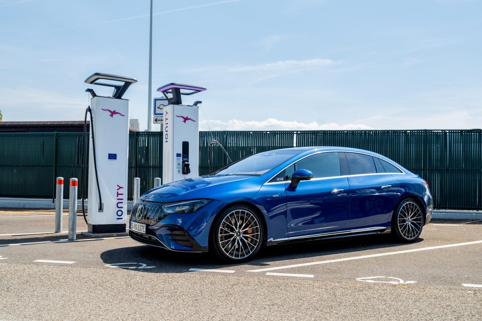 mercedes benz eqe sedan ionity charging