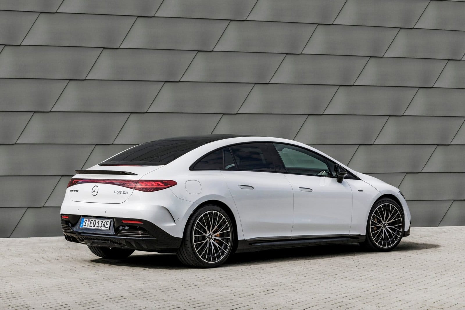 mercedes benz eqe sedan side view