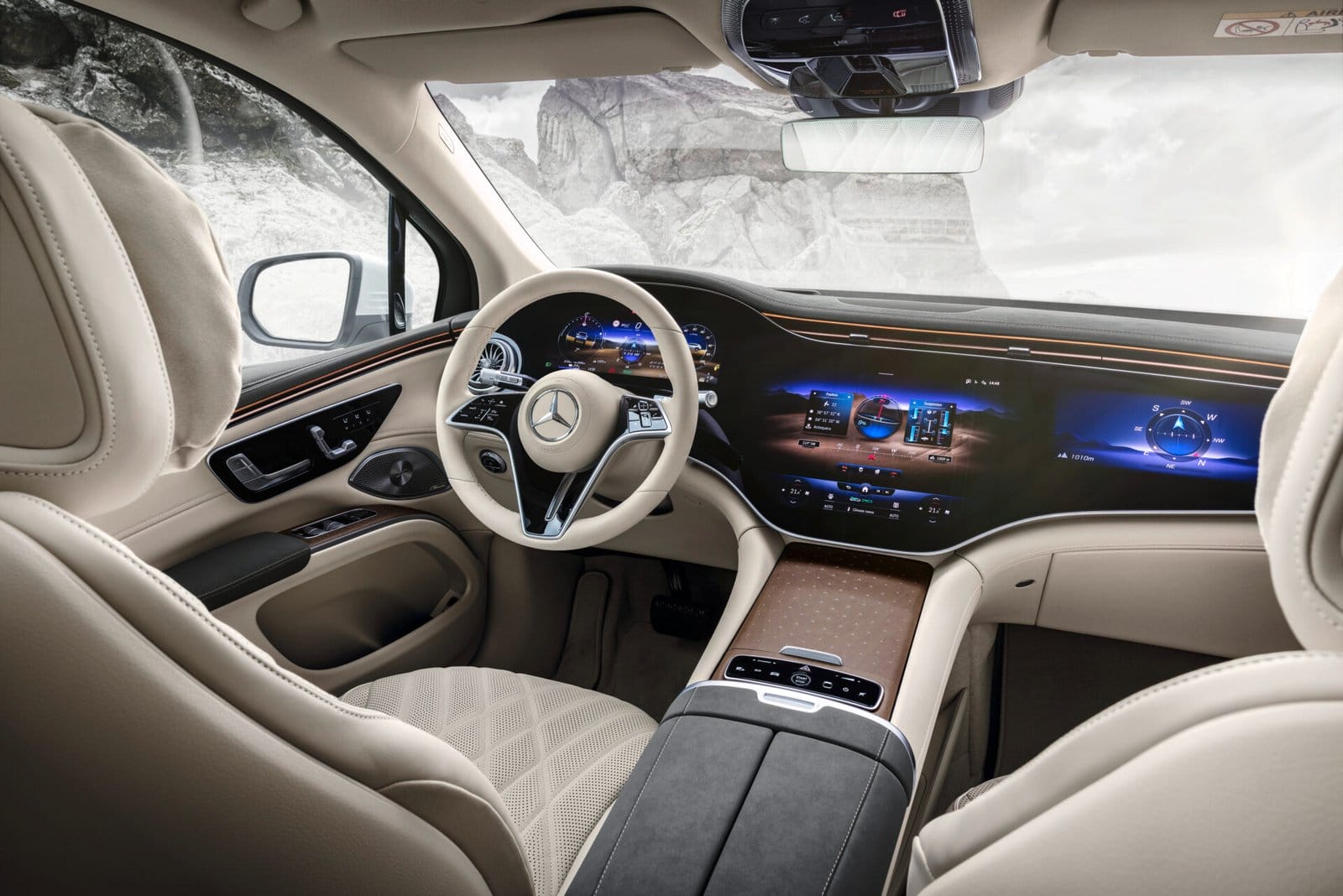 mercedes benz eqs suv dashboard electric vehicle
