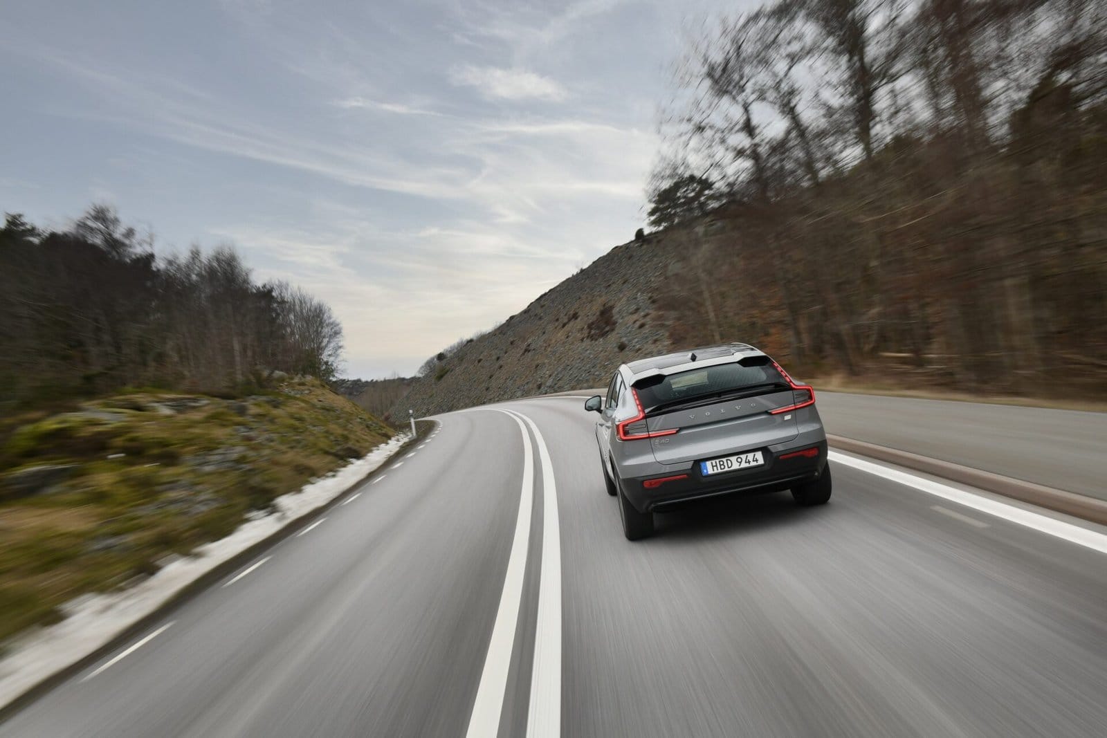 volvo c40 recharge electric vehicle winding road