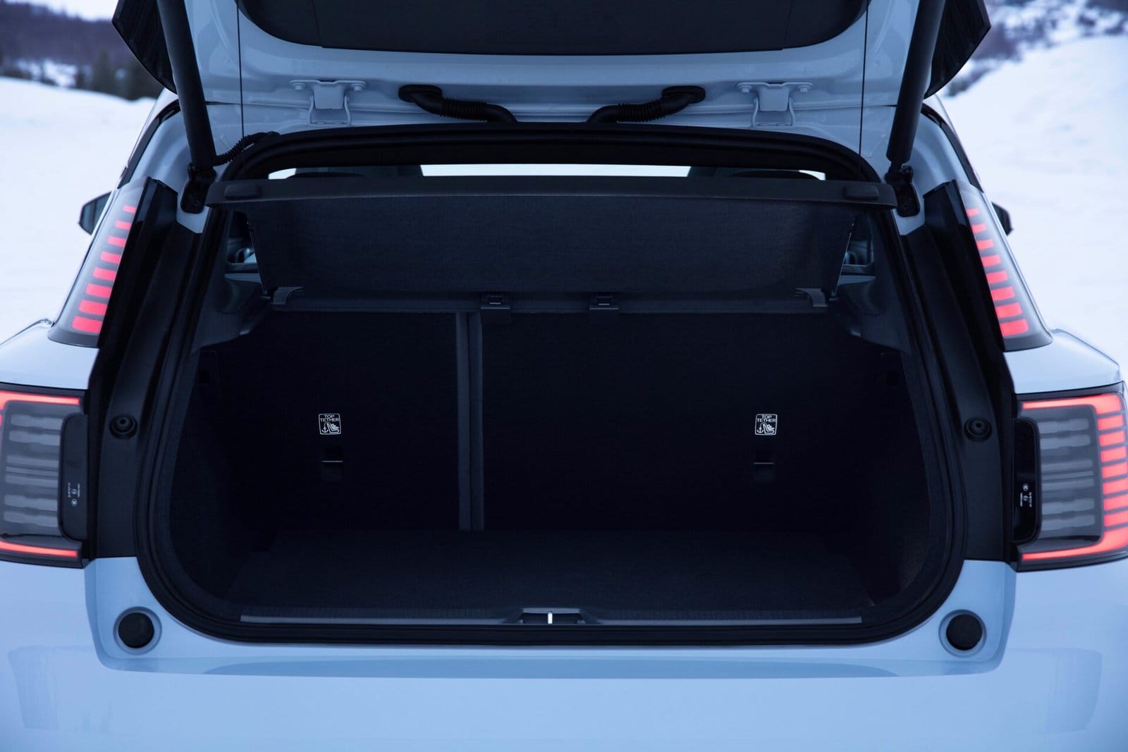 volvo ex30 electric vehicle open trunk