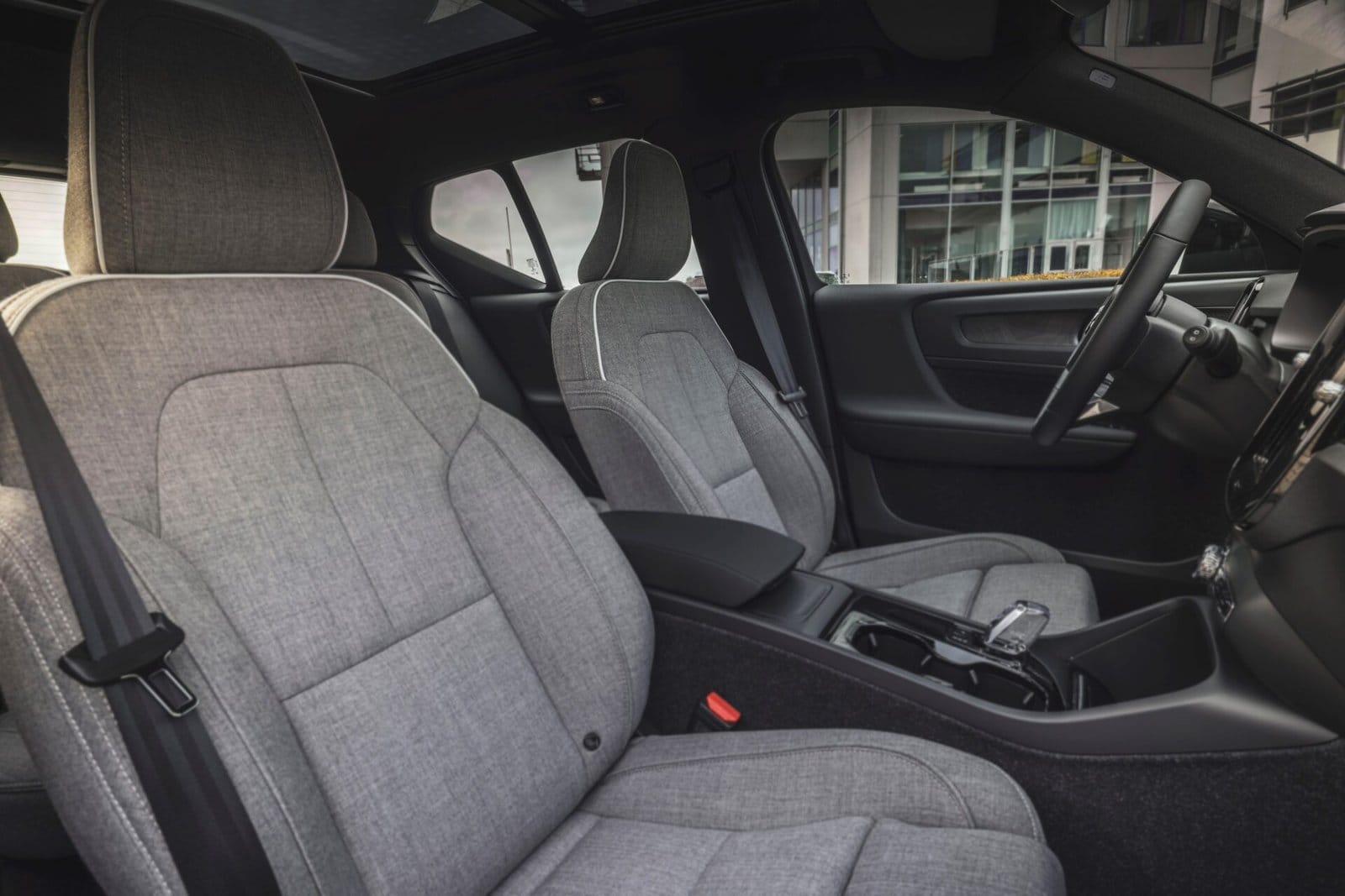 volvo xc40 recharge electric vehicle front seats