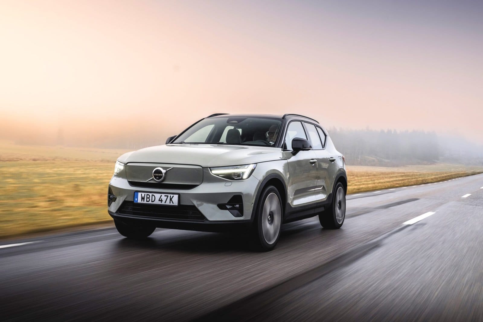 volvo xc40 recharge electric vehicle misty morning