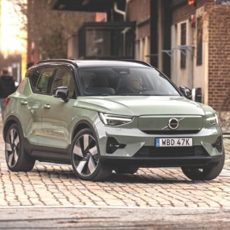 volvo xc40 recharge electric vehicle urban