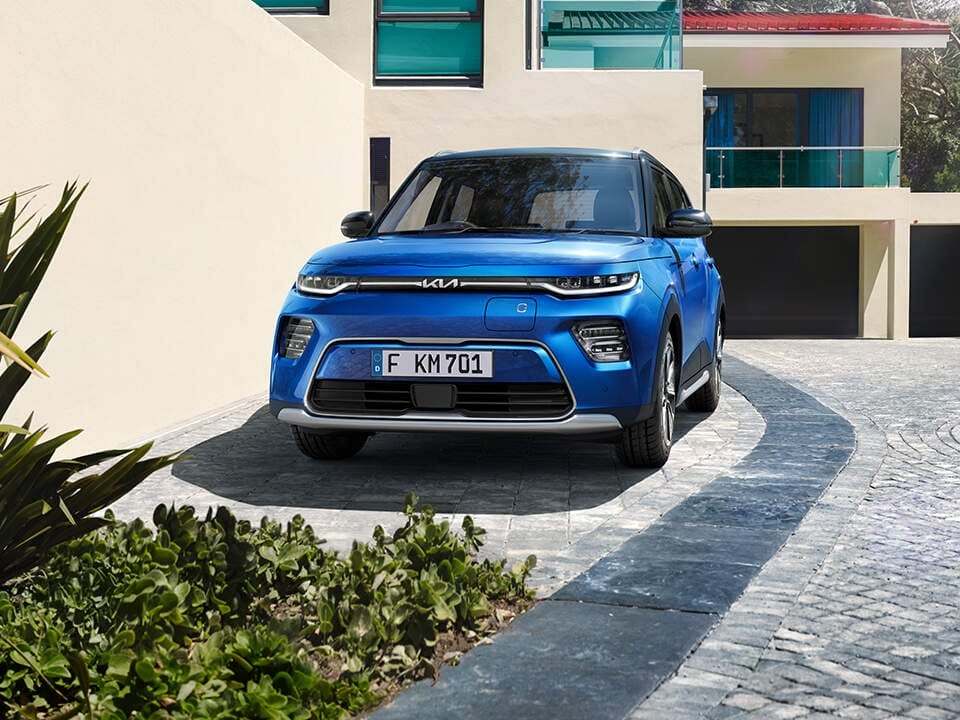 kia soul ev electric vehicle front view