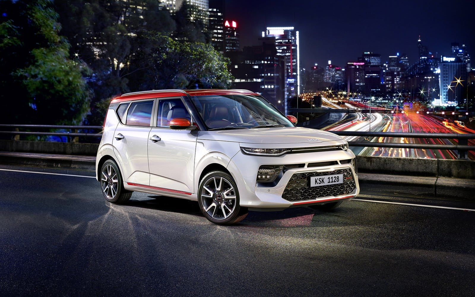 kia soul ev electric vehicle night city drive