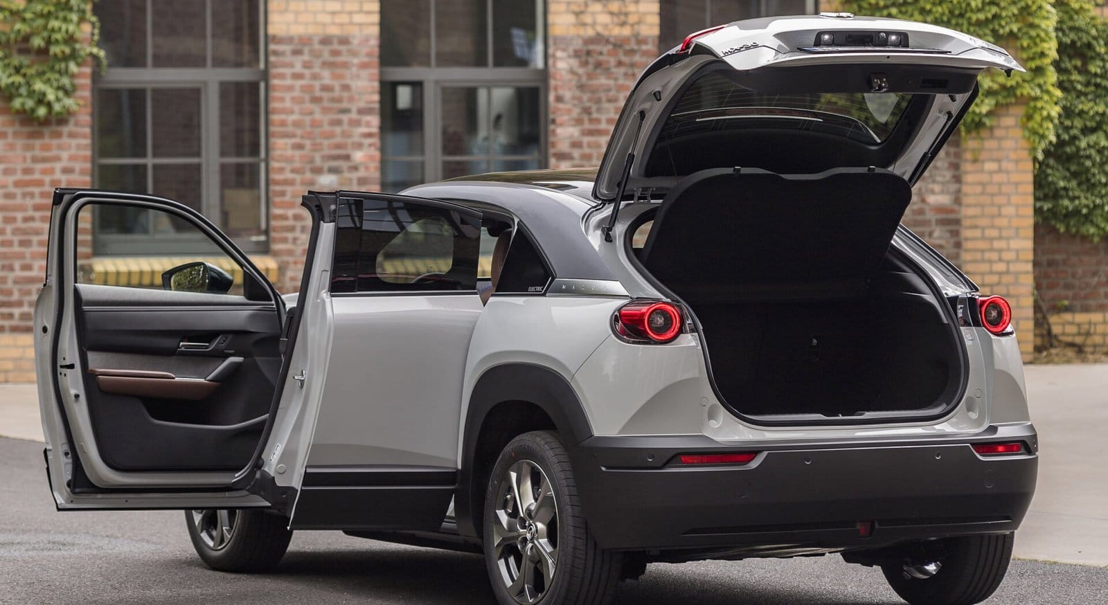 mazda mx 30 electric vehicle doors open trunk