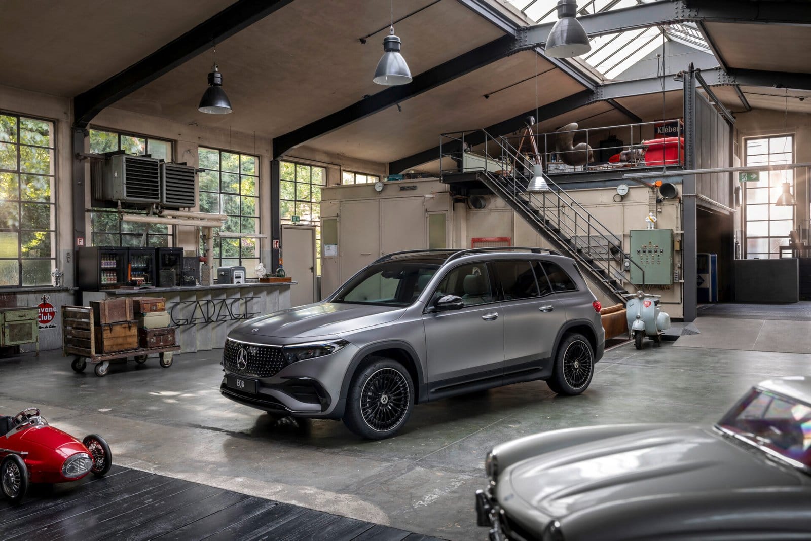 mercedes benz eqb electric vehicle garage.jpg