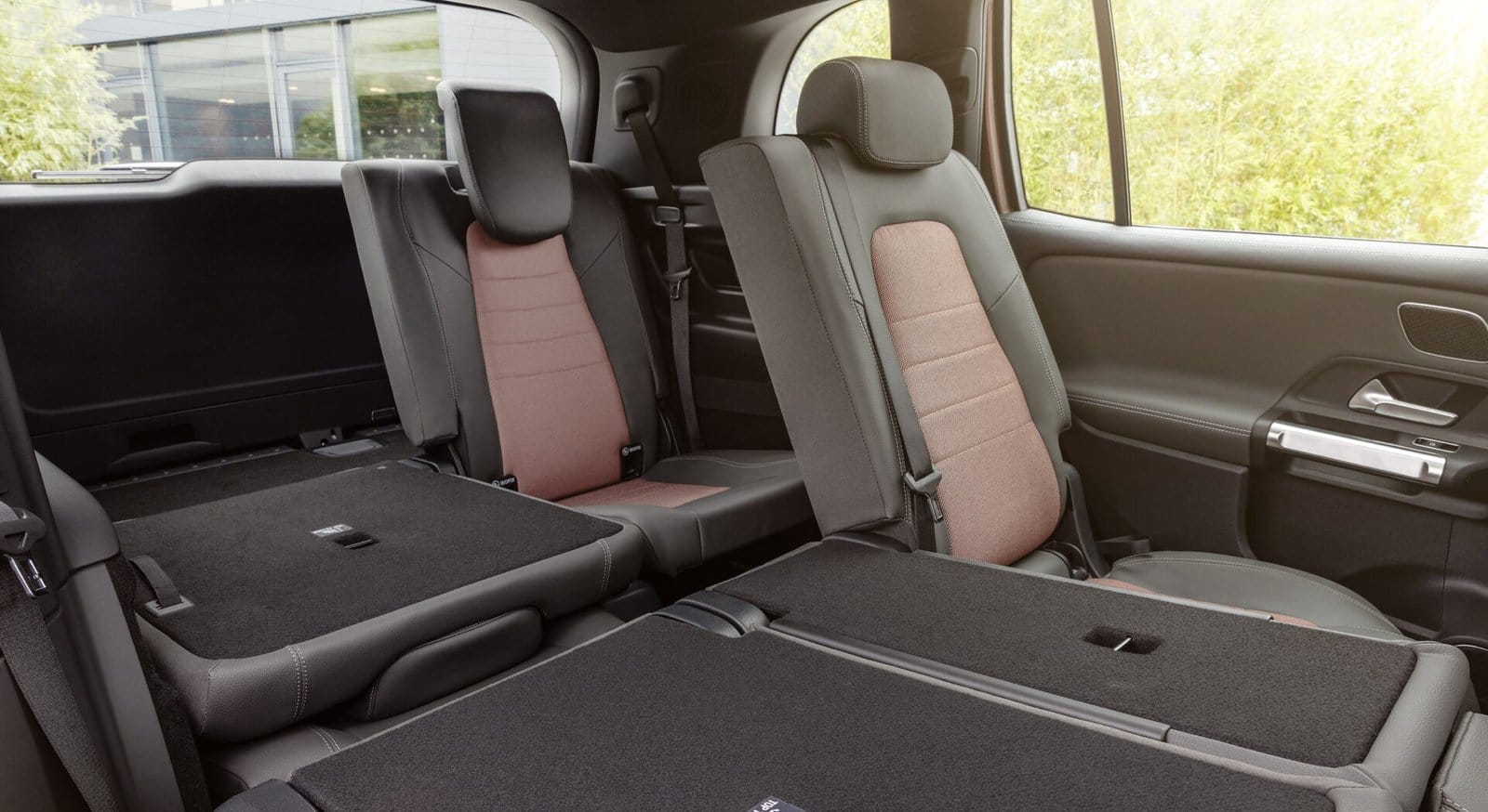 mercedes benz eqb foldable rear seats.jpg