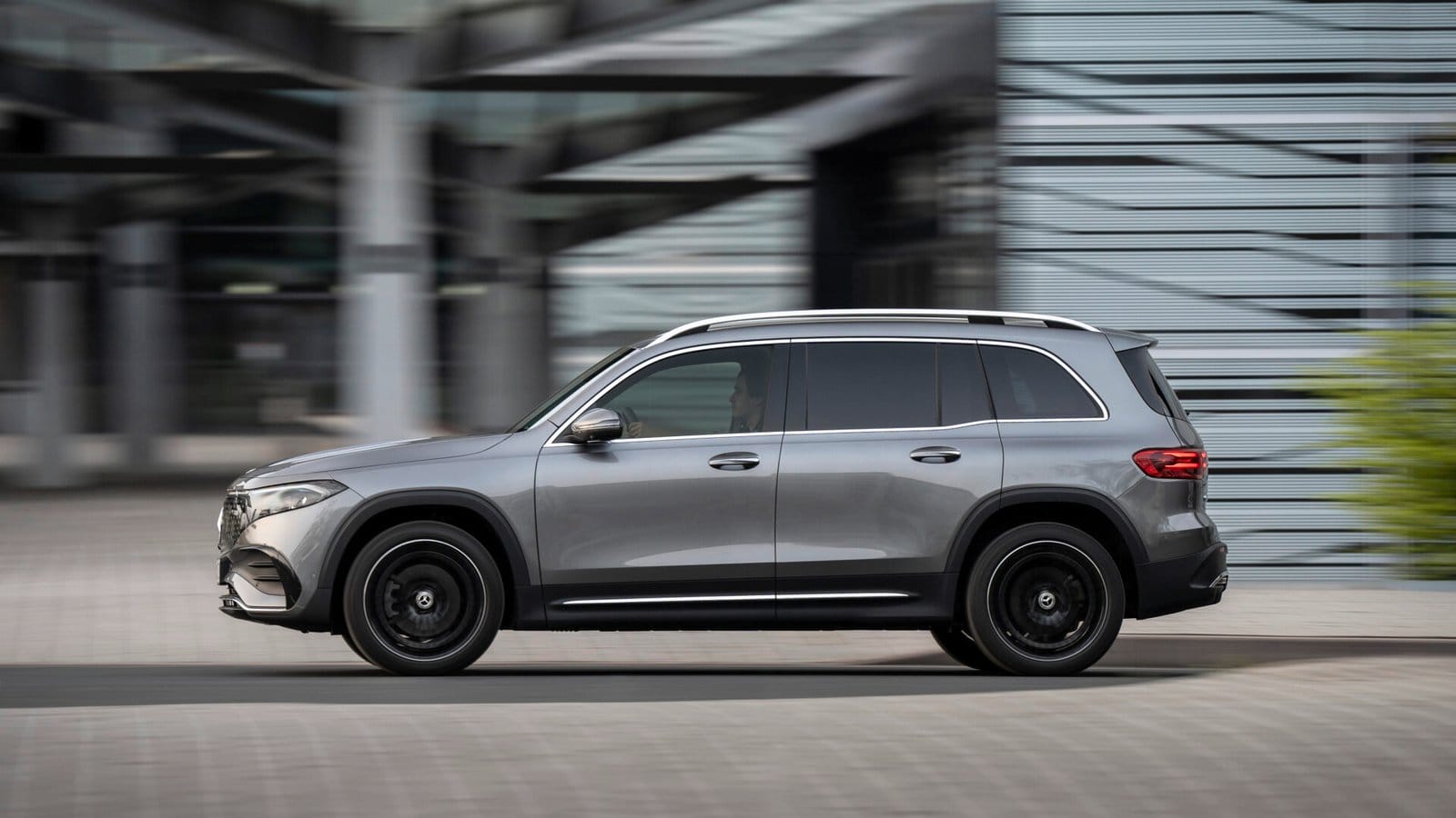 mercedes benz eqb side view driving.jpg