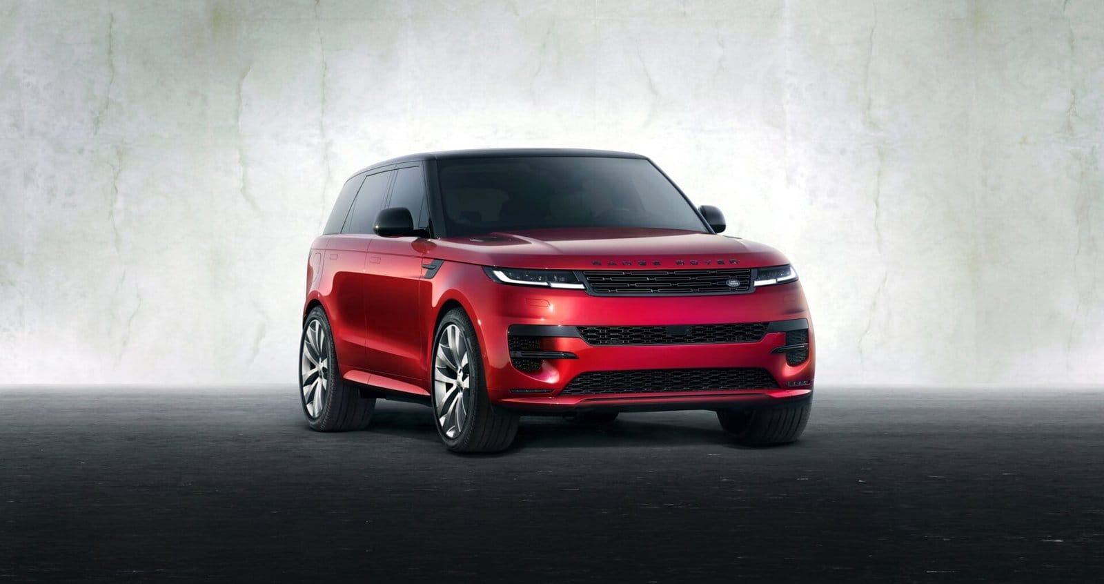 front view red land rover range rover sport PHEV