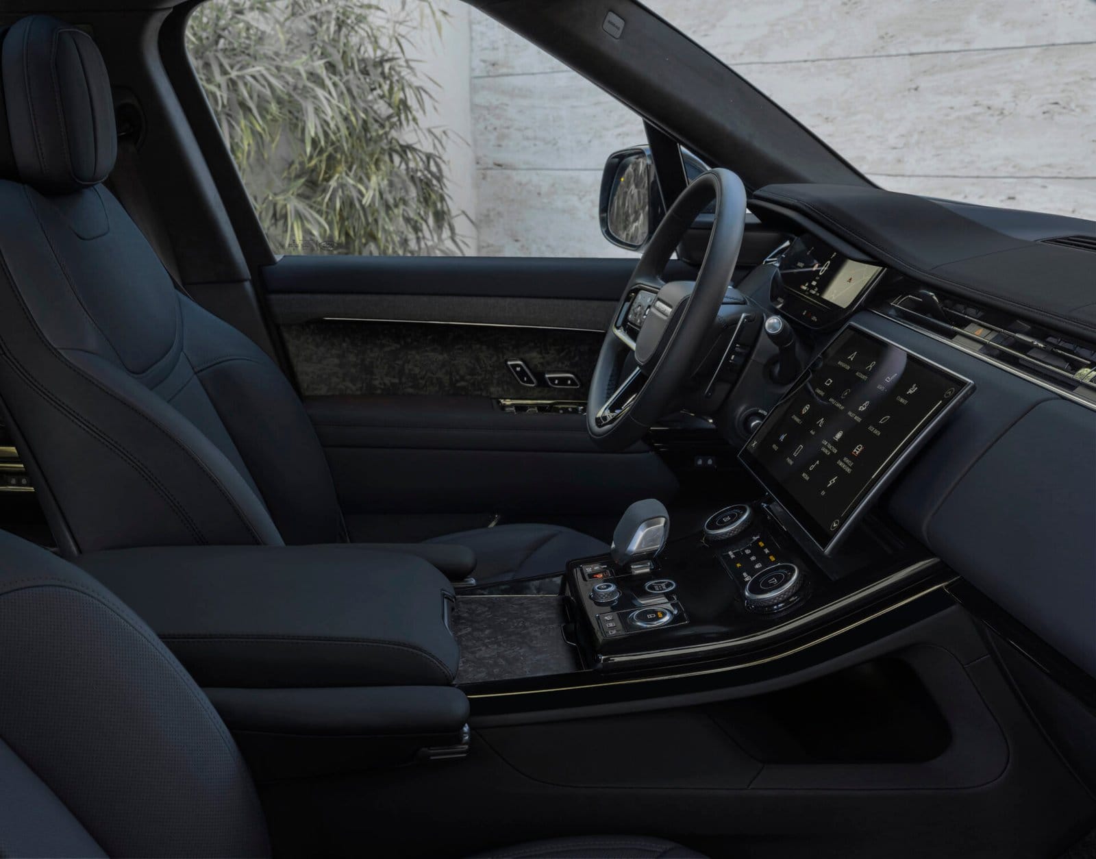 interior land rover range rover sport PHEV