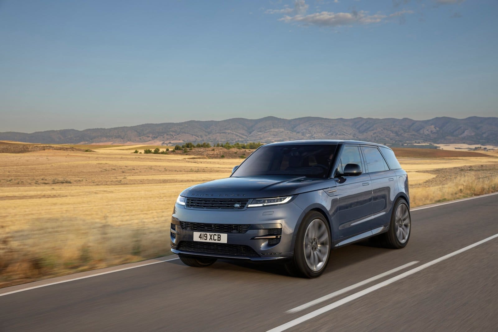 land rover range rover sport PHEV open road