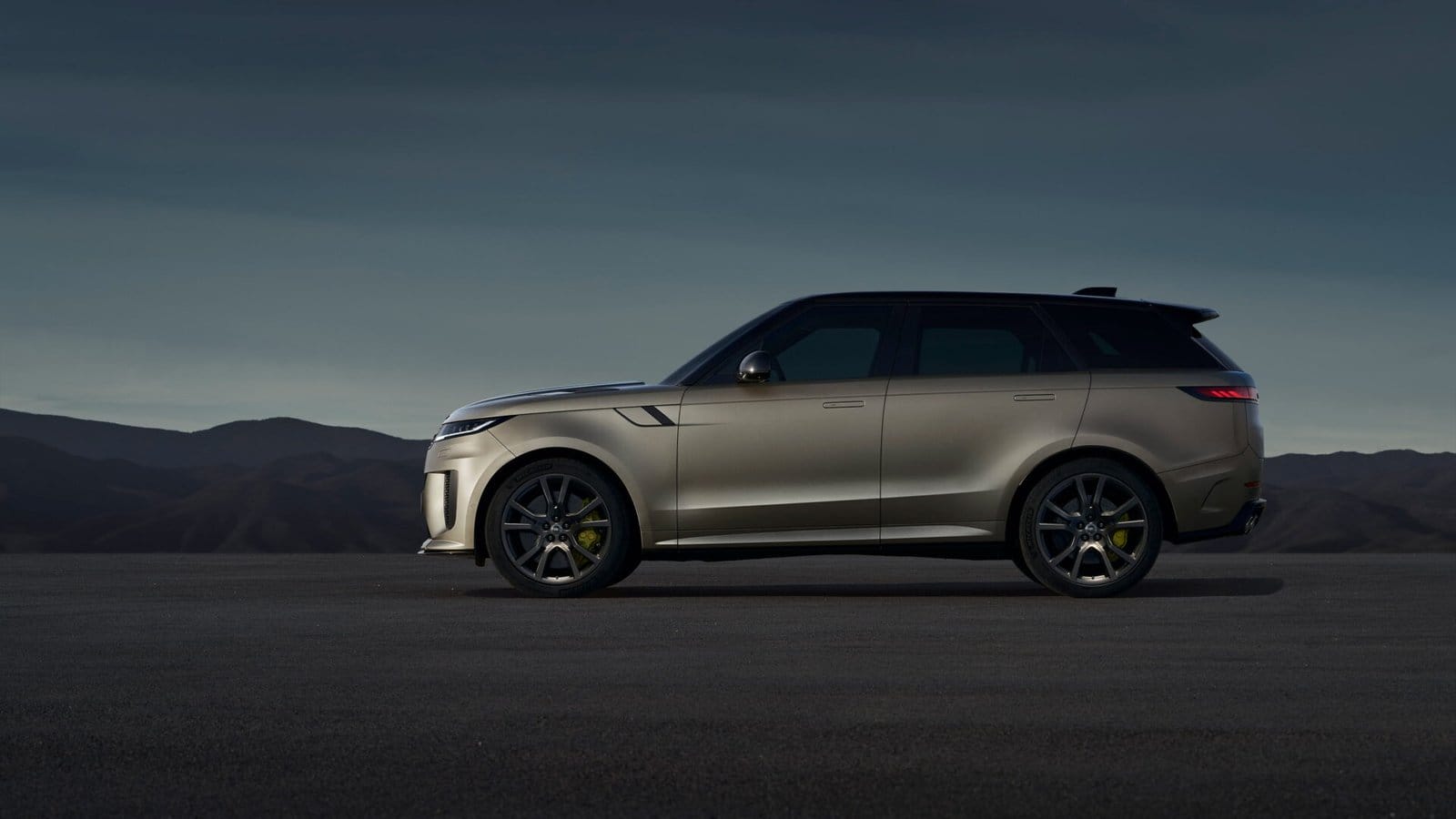 side profile land rover range rover sport PHEV