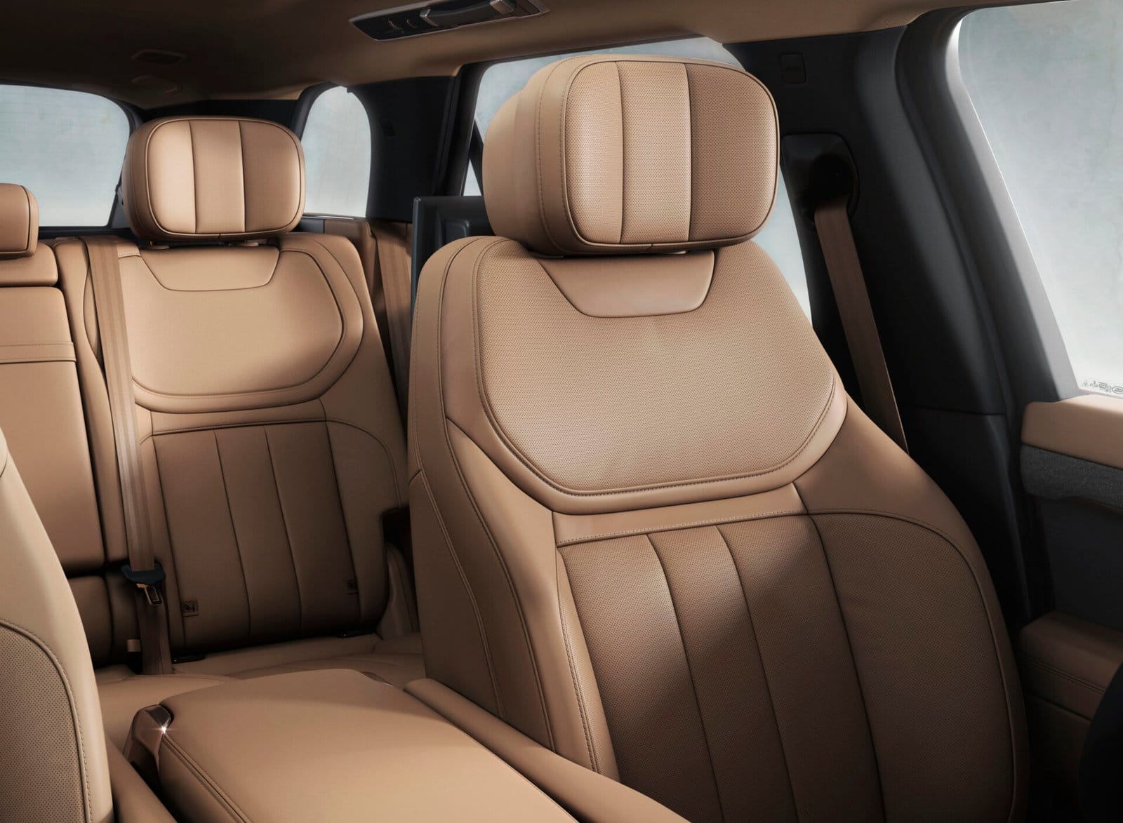 tan leather seats land rover range rover sport PHEV
